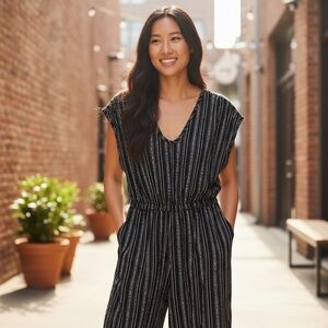 FINAL TOUCH Small Black White Abstract Jumpsuit Romper Palazzo Cropped R $48